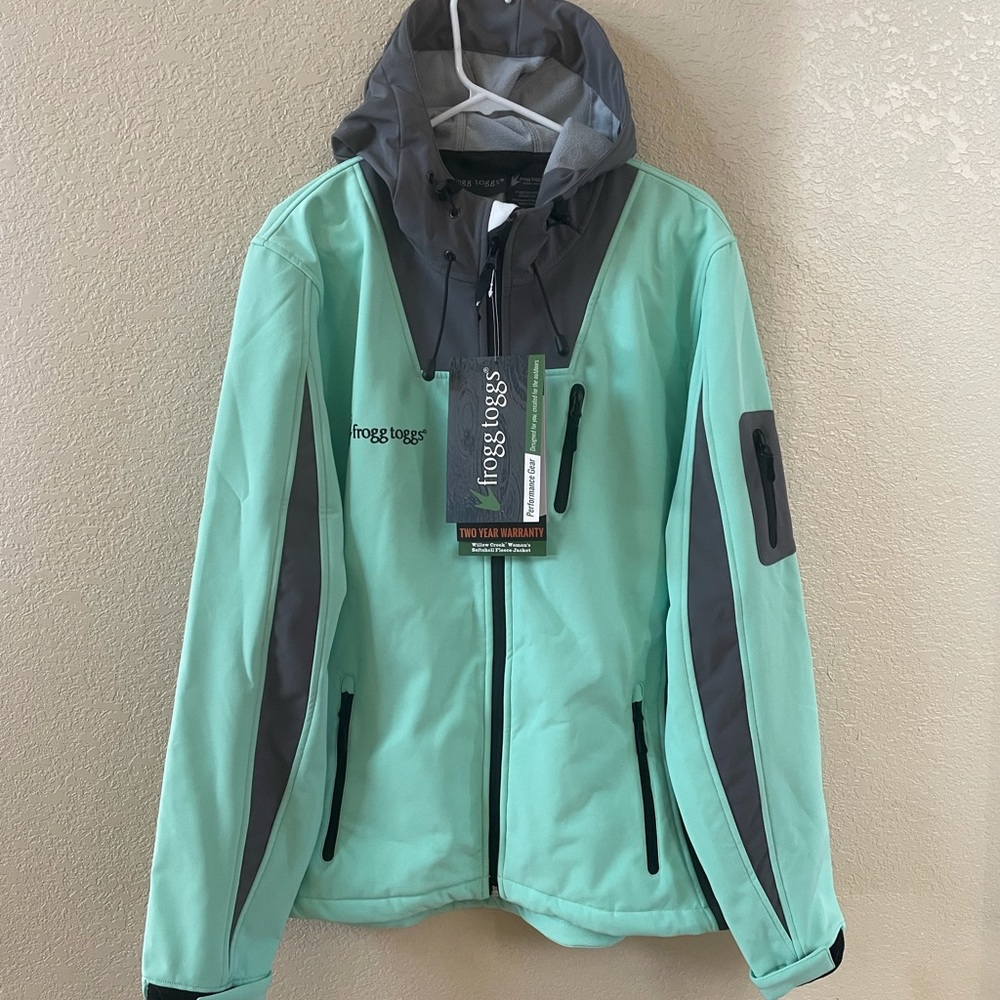 Women’s Frogg Togg fleece lined jacket. Size XXL
